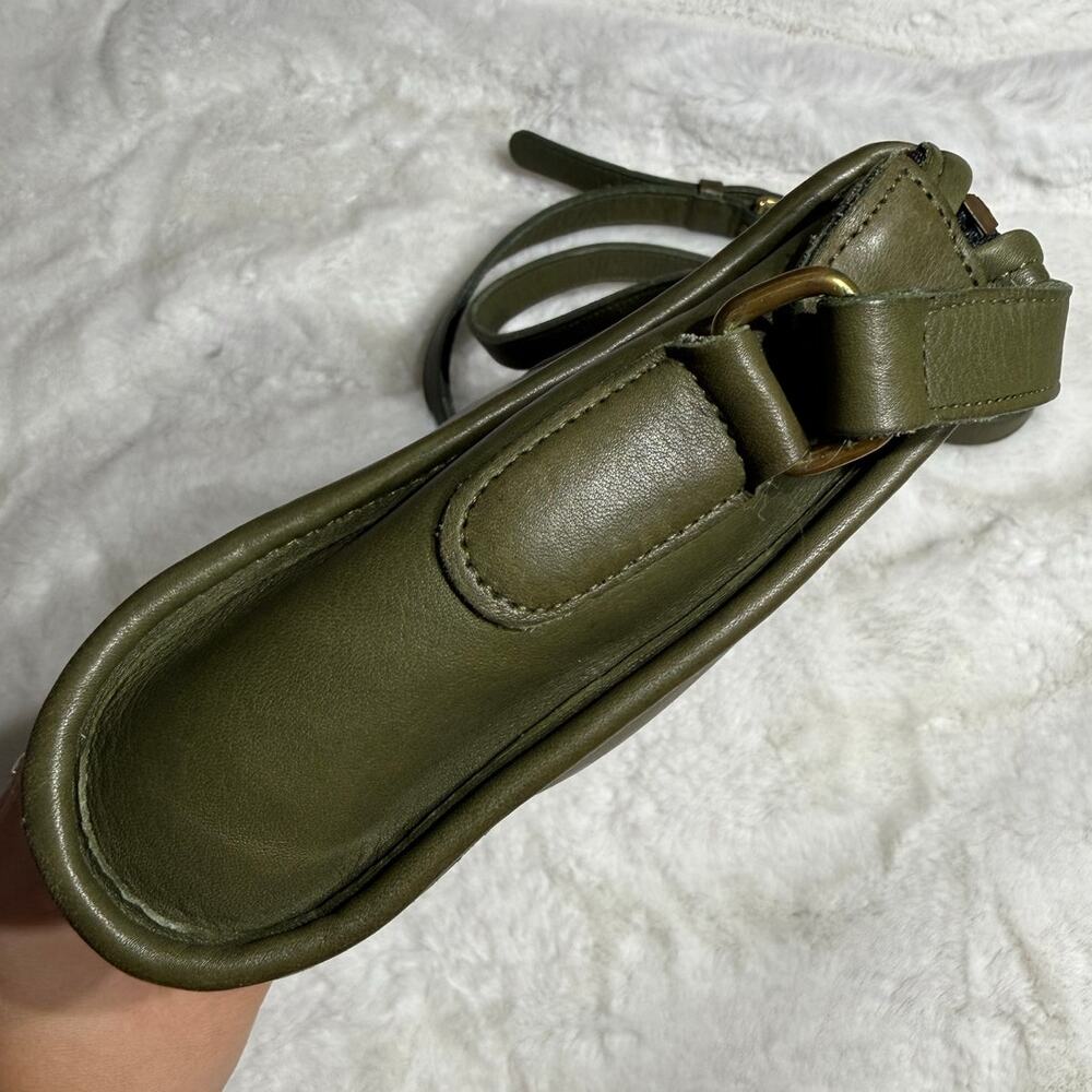 Vintage Coach 9944 Taylor Olive Green Crossbody - Picture 3 of 8